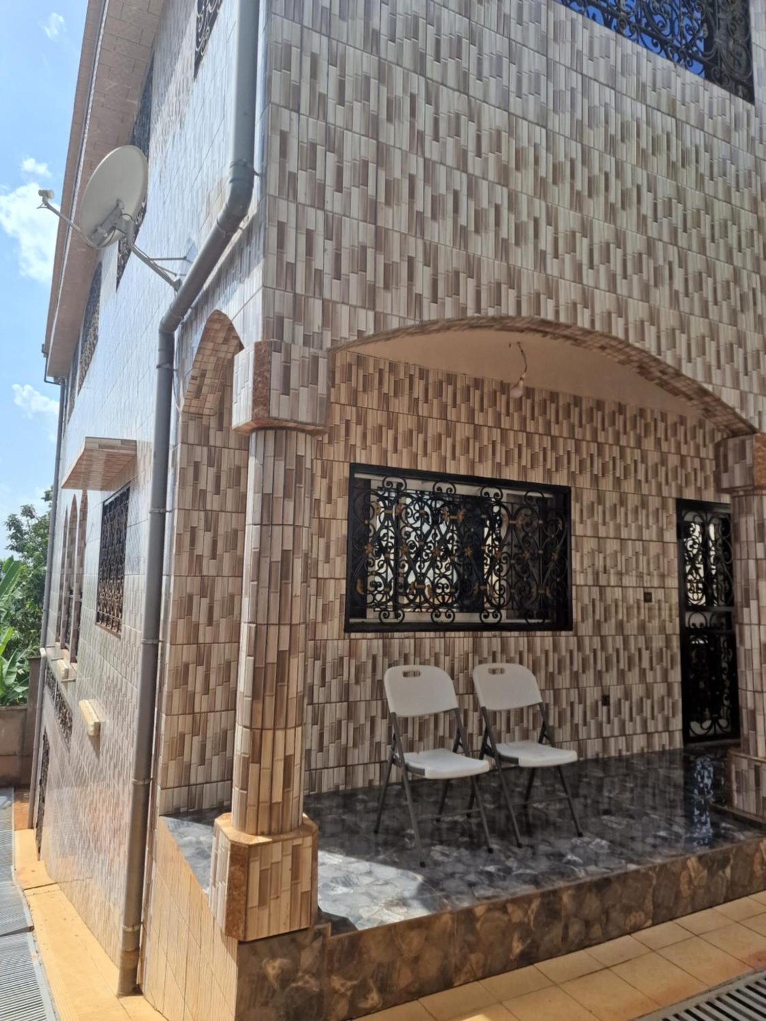 RESIDENCE DU PELERIN - Villa l'écrin de verdure à Bandjoun Extérieur photo